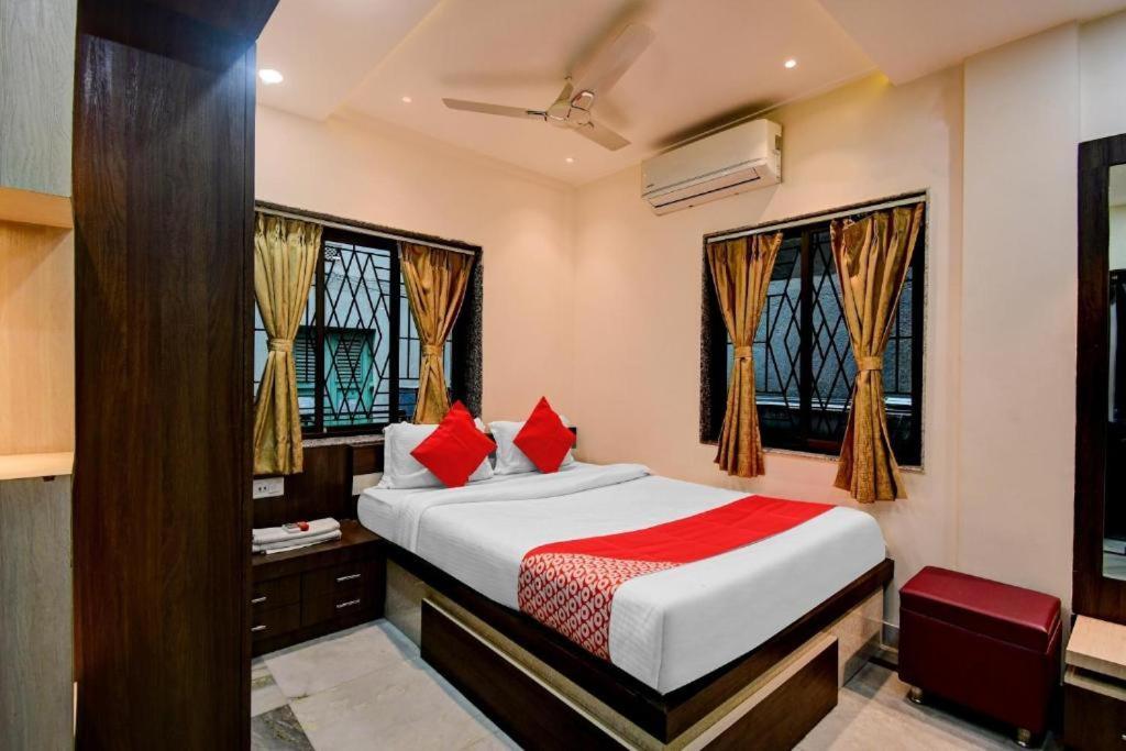 Dharmatala Inn Calcutta Buitenkant foto
