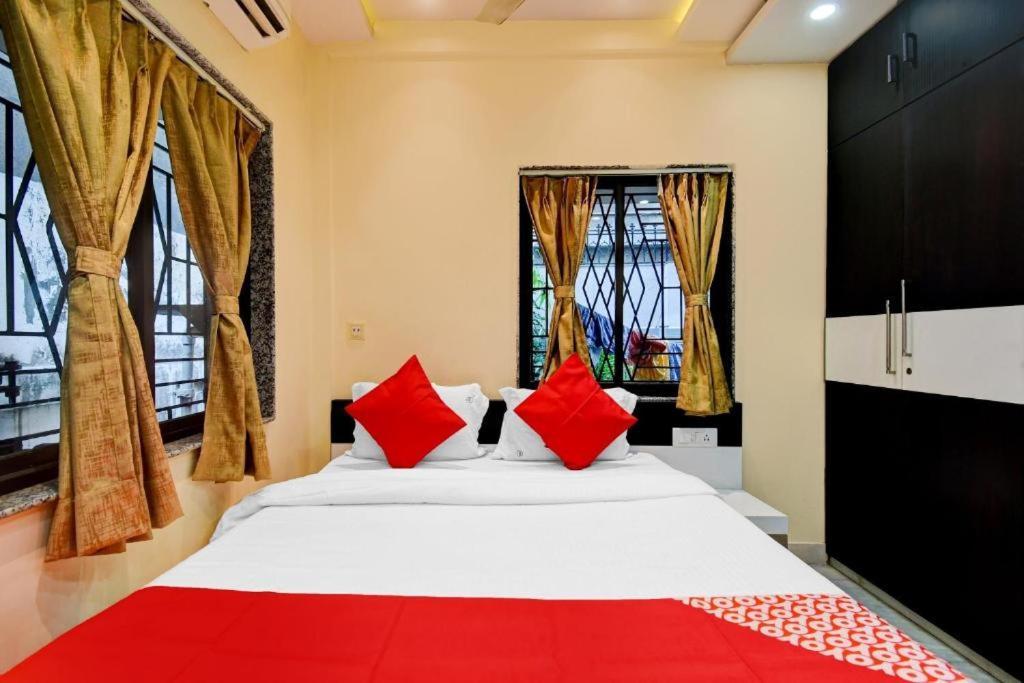 Dharmatala Inn Calcutta Buitenkant foto